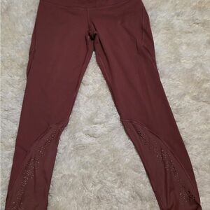 Victoria Sport Women's Burgundy Leggings Size Large EUC